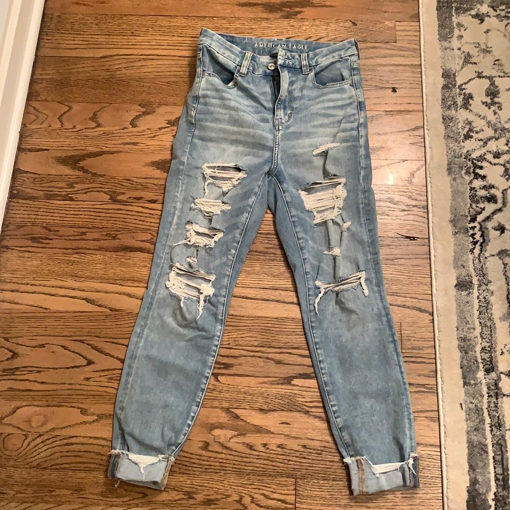 Stretchy high-waist ripped jeans